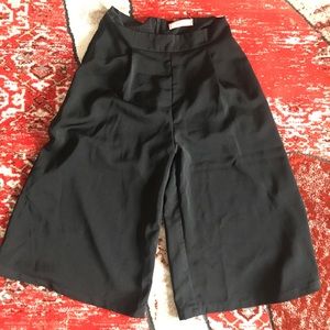 Black Culottes